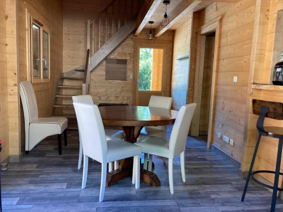 Forest Jura Lodge - Chalet Des Sapins Alieze ภายนอก รูปภาพ